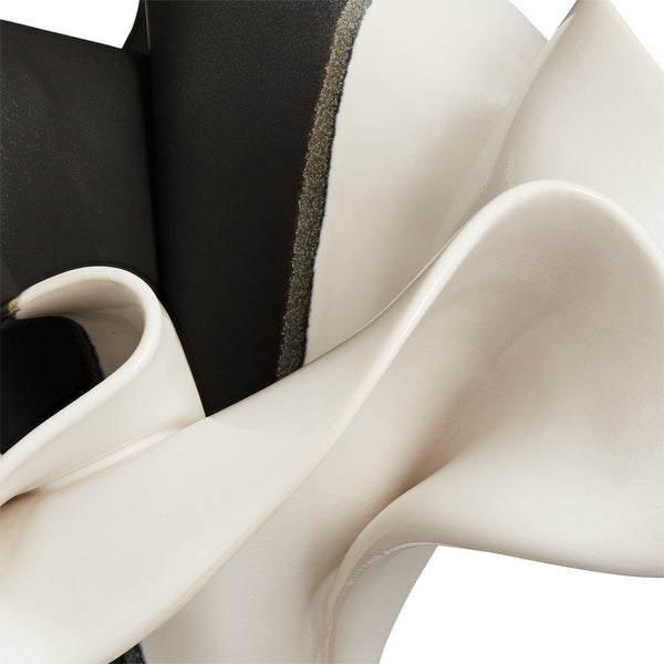 Sculpted Vase B&W