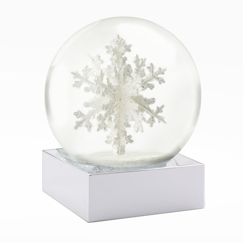 Snowflake Snow Globe - Moose Mountain Trading Co.